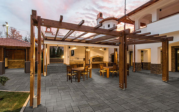 Hessit Pavers